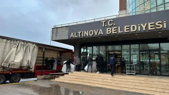 Yalova Altınova, depremzedeler için tek yürek oldu