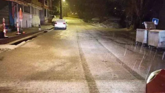 Yalova Belediyesi karla mücadeleye devam ediyor