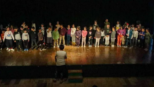 Yalova Belediyesi'nin drama eğitimleri başladı