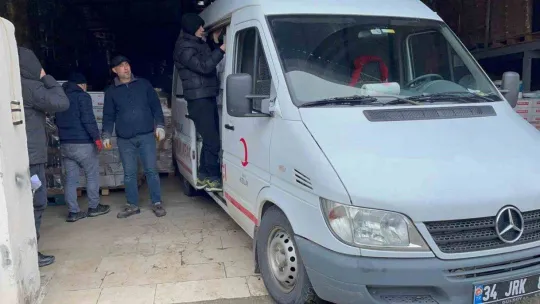 Yalova Belediyesi şirketi Yabeltaş'tan deprem bölgesine destek