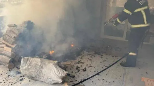 Yalova Çiftlikköy'de apartman dairesi yangını korkuttu