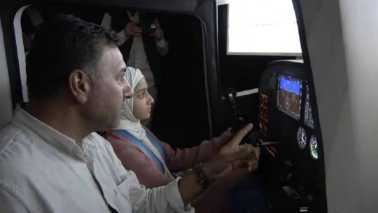 Yalova'da çocuklara simülatörlü uçuş eğitimi