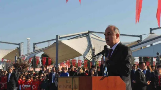 Yalova'da Cumhuriyet Bayramı coşkusu