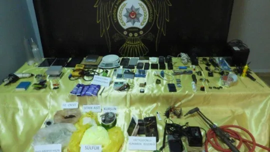 Yalova'da DEAŞ'ın bomba uzmanı evindeki patlayıcı malzemelerle yakalandı