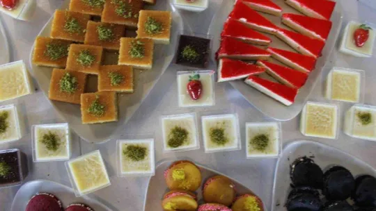 Yalova'da geleceğin pasta ustaları lezzet ve görsel estetik sırlarını öğrendiler