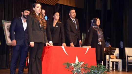 Yalova'da Öğretmen Günü kutlandı