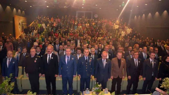 Yalova'da Öğretmen Günü kutlandı