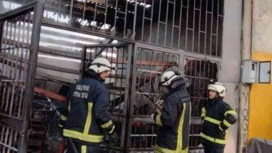 Yalova'da sanayi sitesindeki depo yangını korkuttu