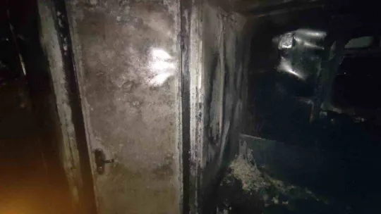 Yalova'da tersanede bakım onarım gören gemide yangın