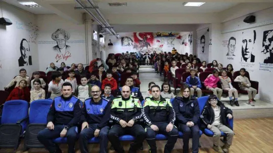 Yalova'da zabıtadan bilinçli tüketici eğitimi