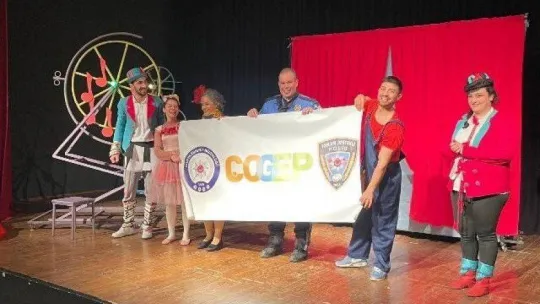 Yalova Emniyeti'nden çocuklara tiyatro etkinliği