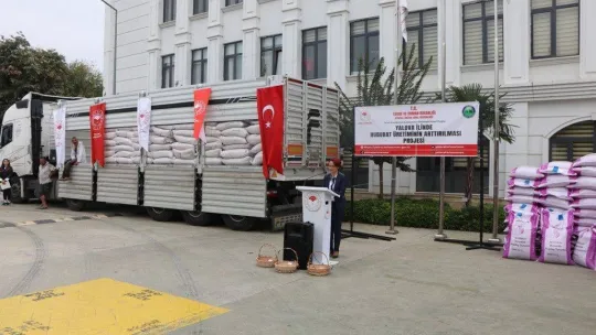 Yalovalı çiftçilere 135 ton buğday ve arpa tohumu dağıtıldı