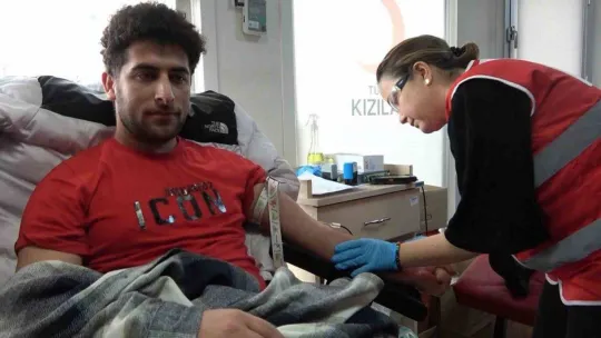 Yalovalılar depremzedeler için kan bağışına koştu