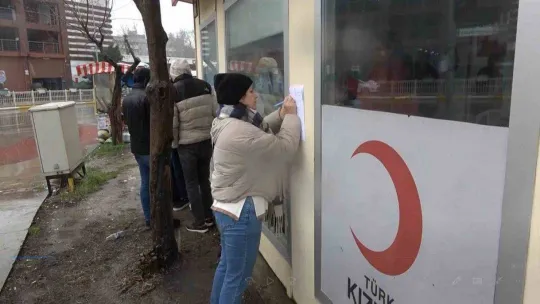 Yalovalılar depremzedeler için kan bağışına koştu