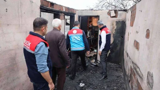 Yangında 8 küçükbaş hayvanı telef olan aileye destek