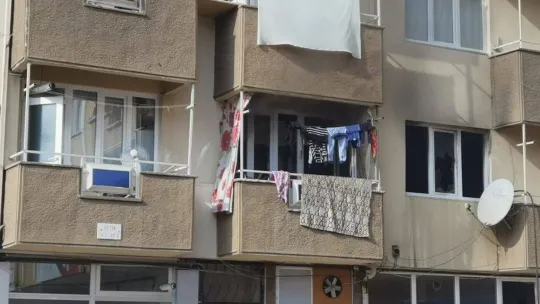 Yangında anne ve 1 yaşındaki oğlu ölümden döndü