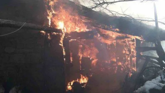 Yangında evi yanan yaşlı kadının yürek yakan feryadı