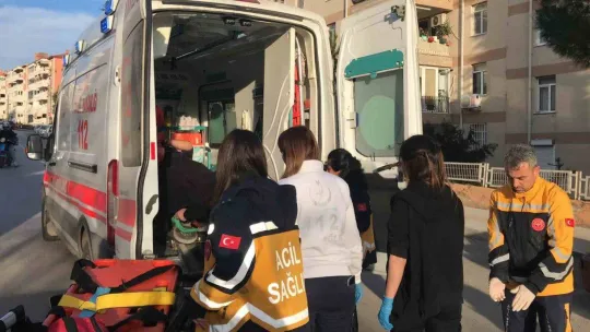 Yaralanan kurye hastaneye kaldırıldı