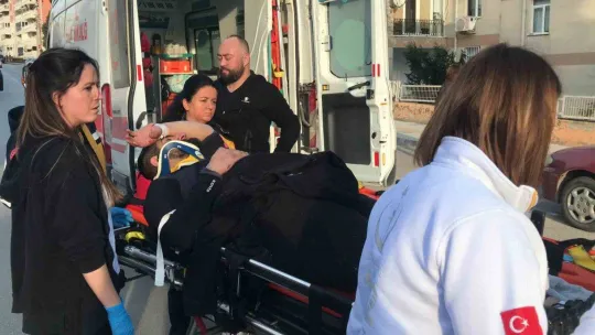 Yaralanan kurye hastaneye kaldırıldı