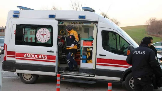 Yaralı baba ve kızı kurtarmak için zamanla yarıştılar