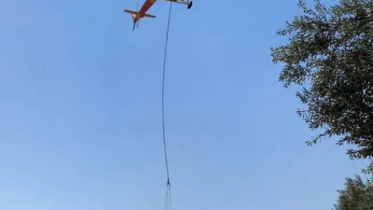 Yarasa helikopterler gece yangınlarının söndürülmesinde büyük rol oynadı