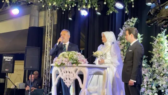 Yargı ve siyaset camiasını bir araya getiren düğün