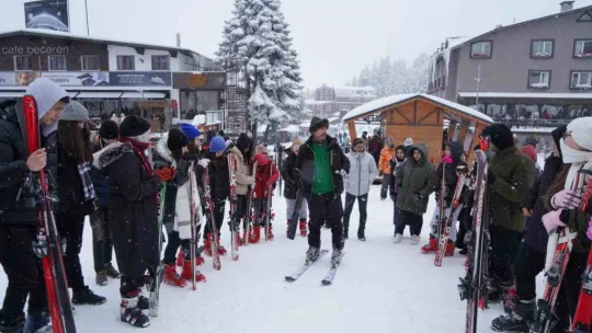 Yarıyıl tatilinin son günlerinde Uludağ'a tatilci akını