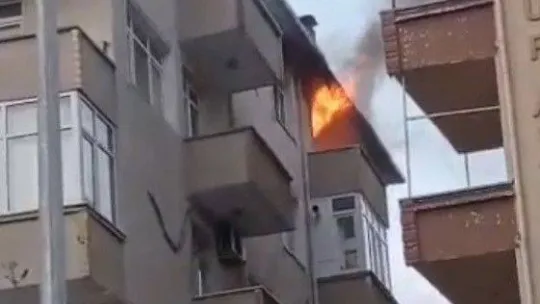 Yaşlı yatalak çifti yangın ayırdı, biri öldü diğeri ağır yaralı