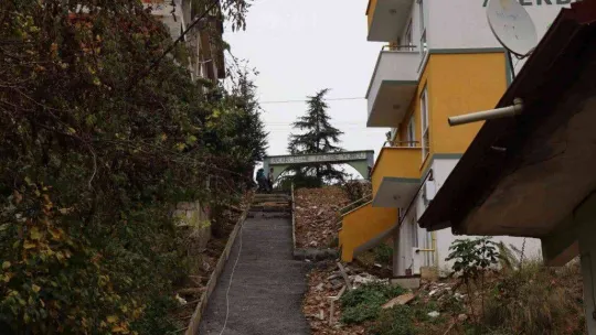 Yaya ulaşımının rahatlaması için o sokakta merdiven yapılacak