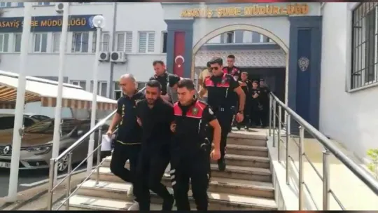 Yazılımcı kardeşleri silah zoruyla kaçırdılar, yunuslardan kaçamadılar