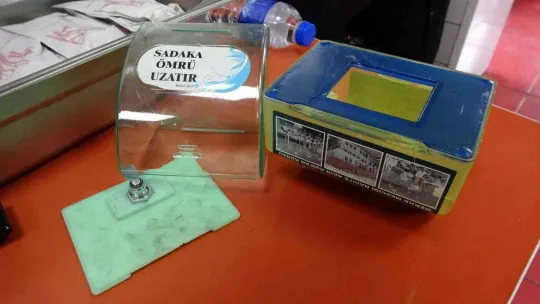 Yedi, içti, çaldı, yetmedi tuvaletini yaptı