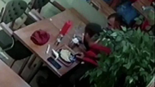 Yediler, içtiler, hesabı ödemeye gelince kaçtılar