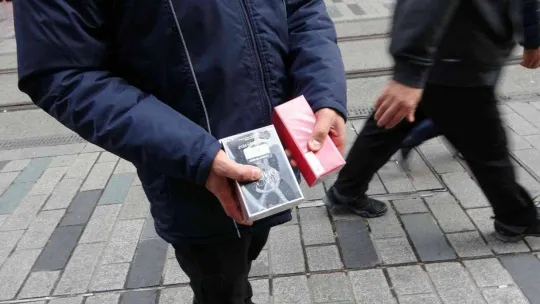 Yeni önlemler sonrasında İstiklal Caddesi'nde denetim yapıldı