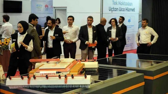 Yeni yapılan evlerin mimarisi güneş panellerine göre tasarlanıyor