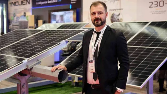 Yeni yapılan evlerin mimarisi güneş panellerine göre tasarlanıyor