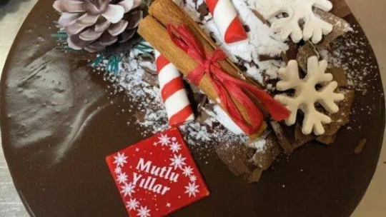 Yeni yılda yeni umutlar Özhan'dan mutluluklar