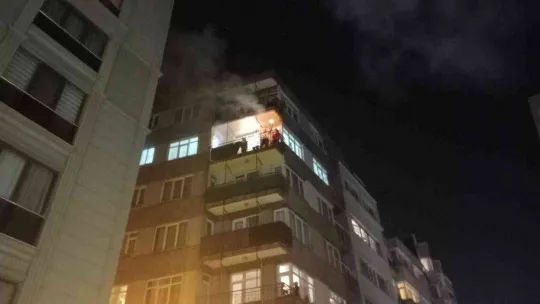 Yeni yılı tencere ve tava çalarak karşıladılar