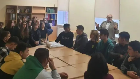 Yenilenebilir enerji stajı gören AYMESEM'li öğrenciler donanımlarını arttırdı