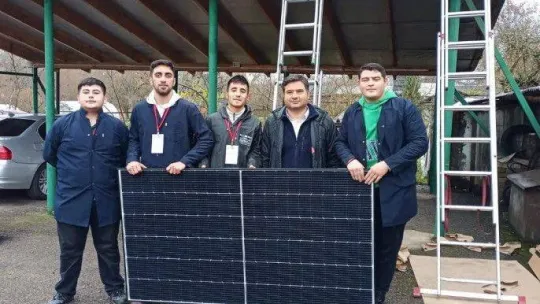 Yenilenebilir enerji stajı gören AYMESEM'li öğrenciler donanımlarını arttırdı