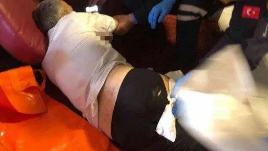 Yenilik Partisi Genel Başkanı Öztürk Yılmaz ofisinde bıçaklı saldırıya uğradı.