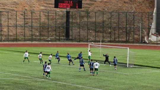 Yenimahalle Belediyespor, Pursaklar engelini farkla geçti
