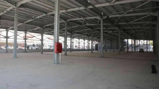 Yenişehir pazar alanında sona doğru