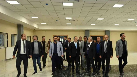 Yenişehir pazar alanında sona doğru