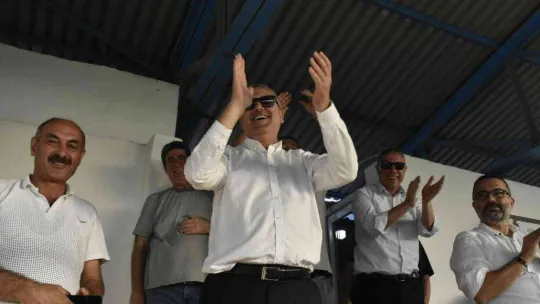 Yeşil sahalarda sürpriz doğum günü