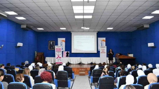 Yeşim'de meme kanseri farkındalık söyleşisi