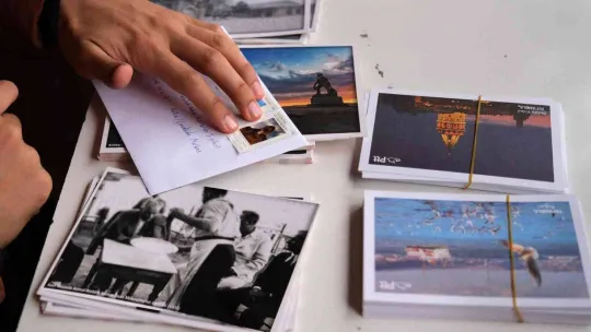 Yılbaşı için kurulan Sevgi Postanesi nostaljiyi yaşadılar