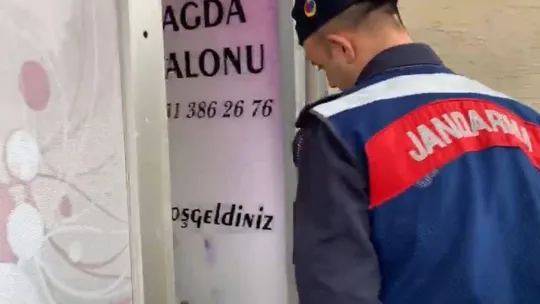 Yılbaşı öncesi insanları zehirleyeceklerdi..Sahte içkilere el konuldu