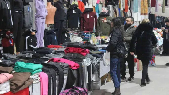 Yılbaşı öncesi Kırklareli'nde Bulgar yoğunluğu: Çuval çuval alıyorlar