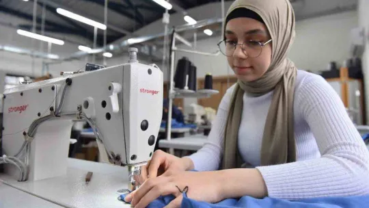 Yıldırım Belediyesi çocuklar için eşofman üretiyor