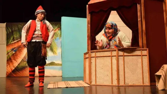 Yıldırım'da çocukların Keloğlan masallarıyla eğlendi